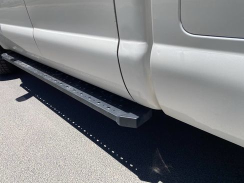 Used 2011 Ford F250 Lariat w/ Lariat Interior Pkg image 16