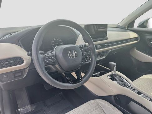 Used 2023 Honda HR-V LX image 7