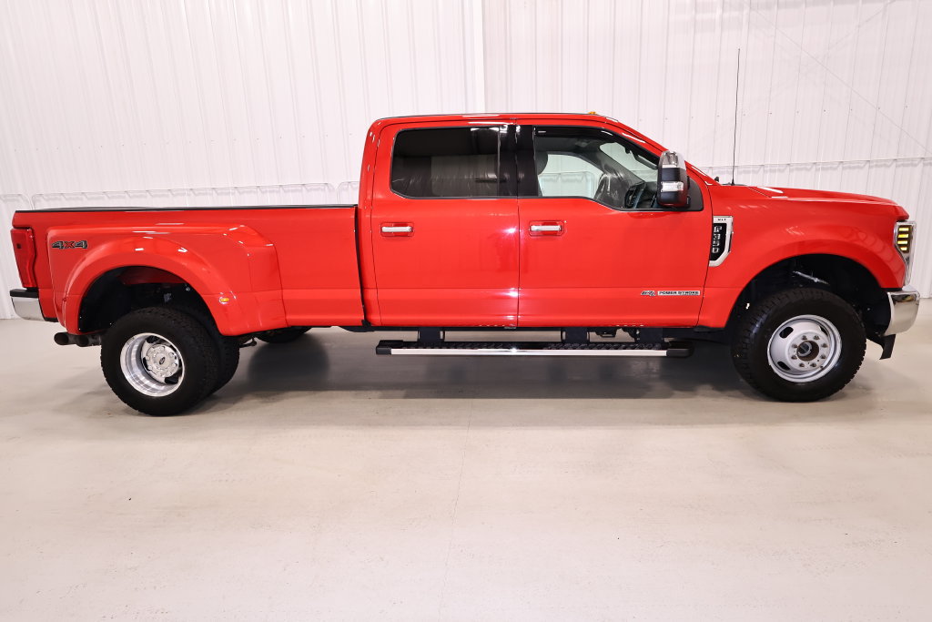 Certified 2019 Ford F350 XLT w/ XLT Premium Package AWD/4WD image 2