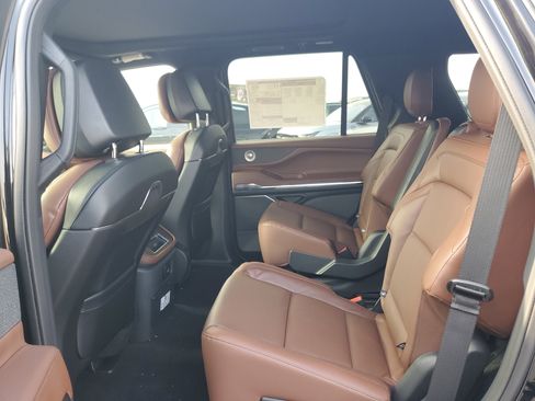 New 2026 Lincoln Navigator Reserve image 27