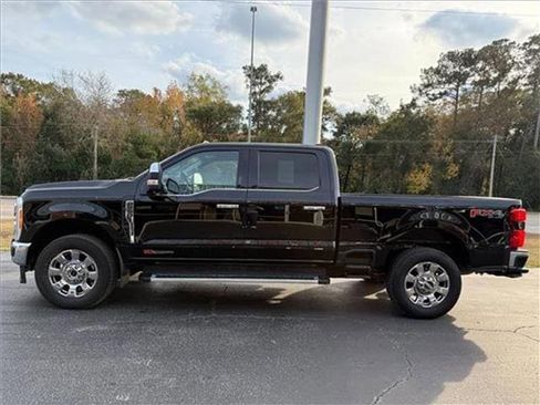 Used 2023 Ford F250 Lariat w/ Chrome Package image 22