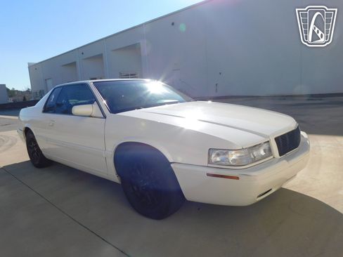 Used 2002 Cadillac Eldorado Collector's Edition image 36