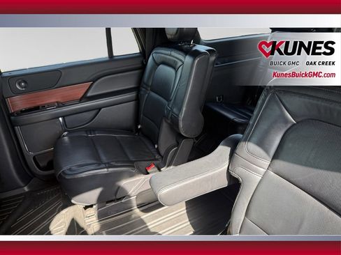Used 2021 Lincoln Navigator L Reserve AWD/4WD image 36