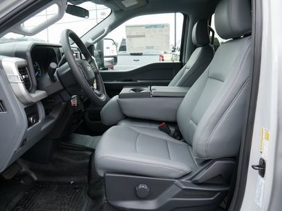 New 2025 Ford F350 XL w/ 360-Degree Camera Package