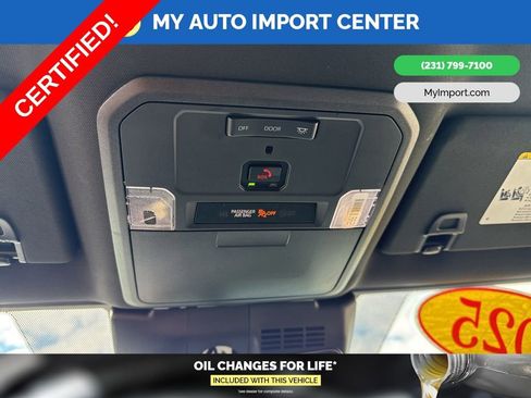 Used 2025 Toyota Tacoma TRD Sport image 24