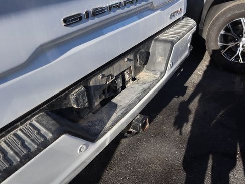 Certified 2024 GMC Sierra 1500 AT4 image 9