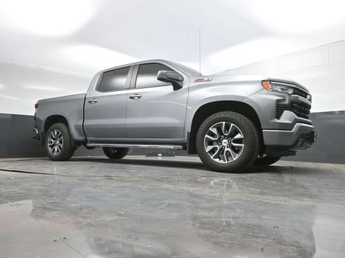 Used 2023 Chevrolet Silverado 1500 RST w/ Convenience Package II AWD/4WD image 33