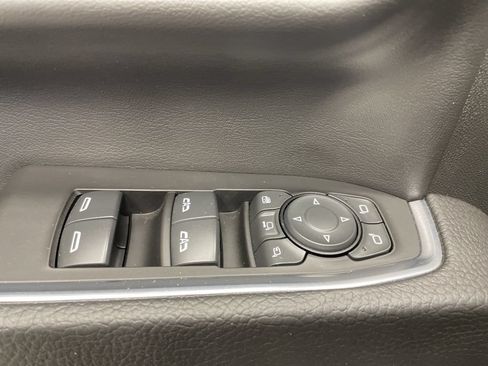 Used 2024 GMC Sierra 3500 Denali AWD/4WD image 32