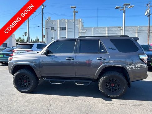 Used 2023 Toyota 4Runner TRD Off-Road Premium w/ Off Road Premium Plus Package AWD/4WD image 9