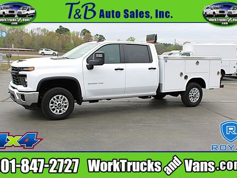 Used 2025 Chevrolet Silverado 2500 W/T w/ WT Convenience Package image 1