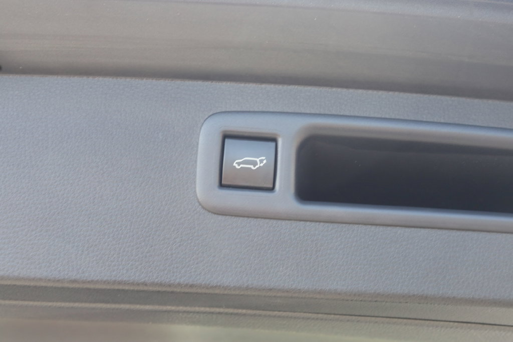 Used 2025 Toyota Highlander XLE AWD/4WD image 27