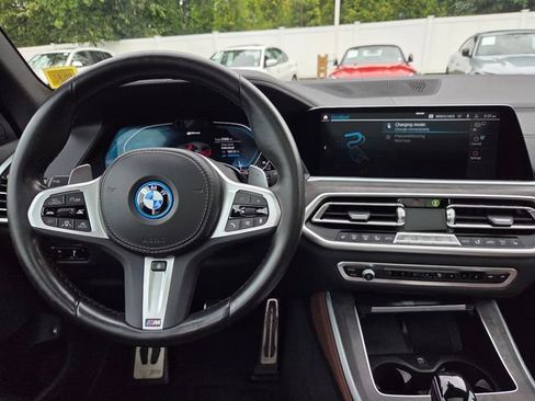 Used 2022 BMW X5 xDrive45e w/ M Sport Package AWD/4WD image 13