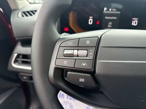 New 2025 Kia K4 LXS image 24