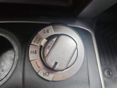 Used 2014 Toyota 4Runner SR5 AWD/4WD image 24