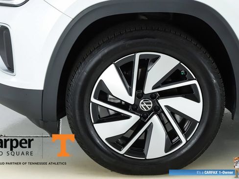 Used 2025 Volkswagen Atlas SEL AWD/4WD image 5