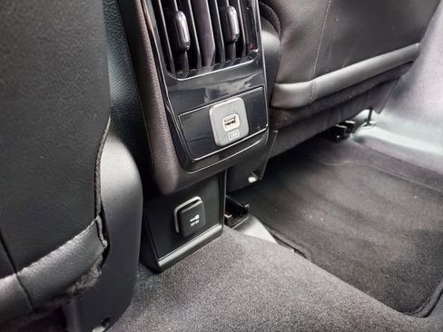 Certified 2024 Jeep Compass Latitude image 23