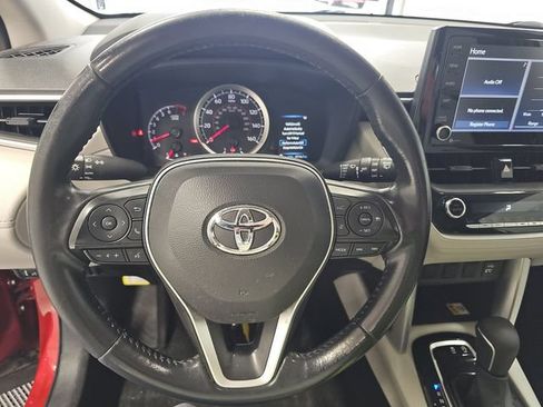 Used 2022 Toyota Corolla Cross LE AWD/4WD image 11