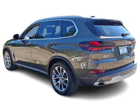 Used 2024 BMW X5 xDrive40i w/ Premium Package AWD/4WD image 4