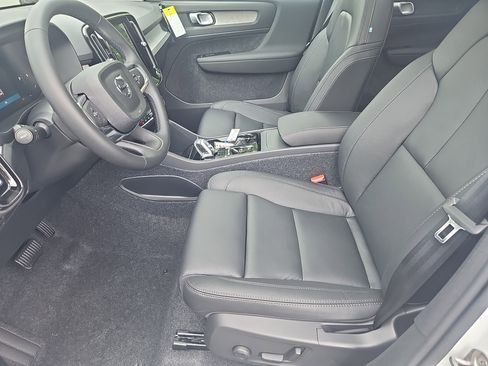 New 2026 Volvo XC40 B5 Plus w/ Climate Package AWD/4WD image 20