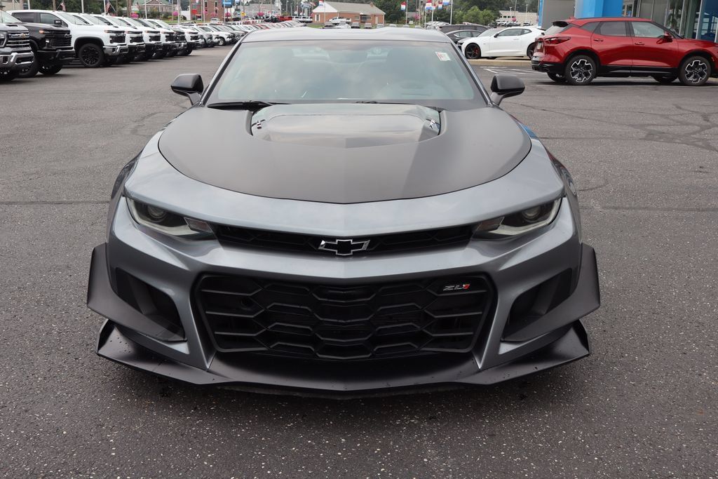 Used 2022 Chevrolet Camaro ZL1 RWD image 28