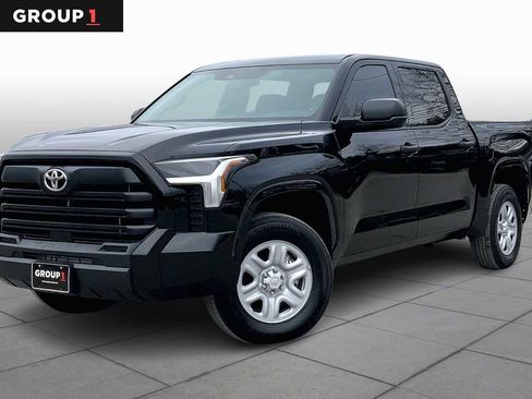 New 2025 Toyota Tundra SR image 1