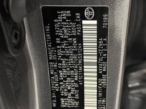 Used 2021 Toyota Camry LE image 25