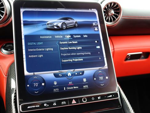 Used 2022 Mercedes-Benz SL 63 AMG 4MATIC image 38