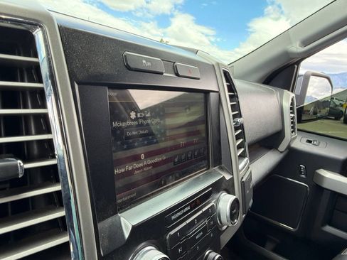 Used 2015 Ford F150 Lariat w/ Equipment Group 502A Luxury AWD/4WD image 19