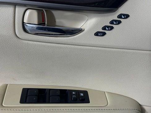 Used 2013 Lexus ES 350 w/ Luxury Pkg FWD image 13