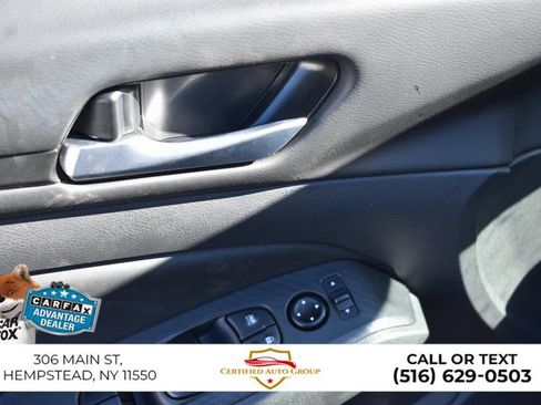 Used 2025 Nissan Altima 2.5 SV image 14