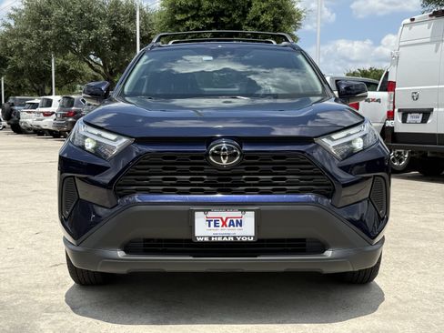 Used 2025 Toyota RAV4 XLE w/ Convenience Package FWD image 11