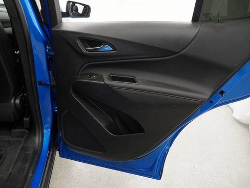 Used 2024 Chevrolet Equinox RS image 46