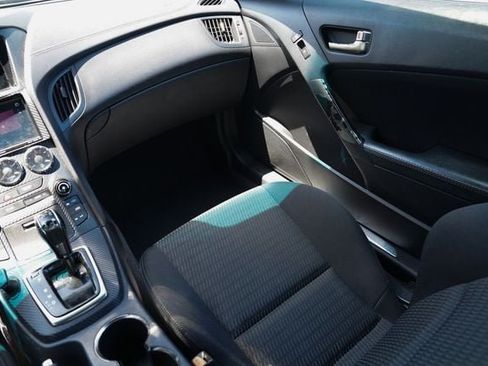 Used 2016 Hyundai Genesis 3.8 RWD image 22