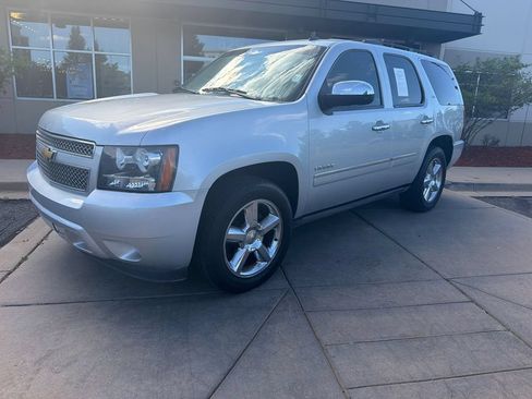 Used 2014 Chevrolet Tahoe LTZ RWD image 2