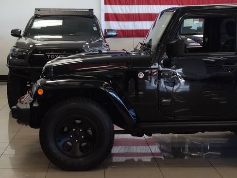 Used 2017 Jeep Wrangler Rubicon AWD/4WD image 46