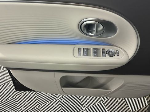 Used 2026 Hyundai Ioniq 9 SEL image 26