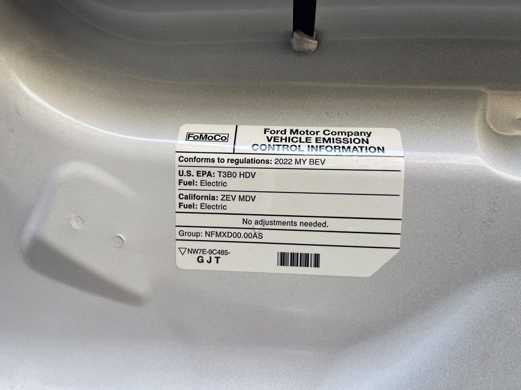 Used 2022 Ford E-Transit 148 High Roof w/ Load Area Protection Package RWD image 21