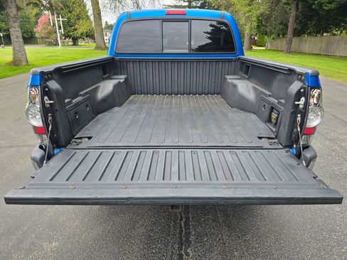 Used 2007 Toyota Tacoma PreRunner RWD image 15