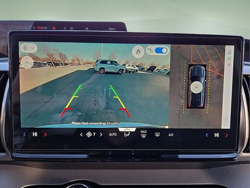 New 2026 Ford Expedition Active image 18