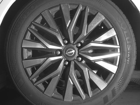 Used 2025 Nissan Altima 2.5 SV image 14