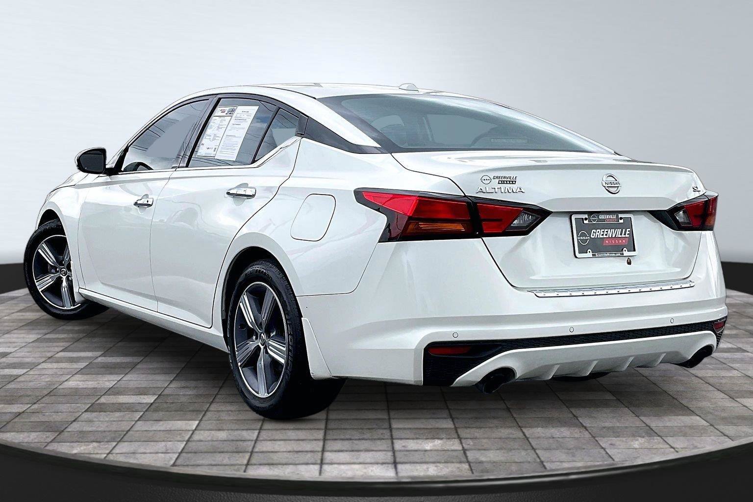 Used 2019 Nissan Altima 2.5 SL FWD image 3