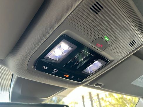 New 2026 Volkswagen Atlas SE image 61