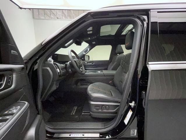 Certified 2025 Nissan Armada PRO-4X w/ Pro-4X Premium Package AWD/4WD image 10