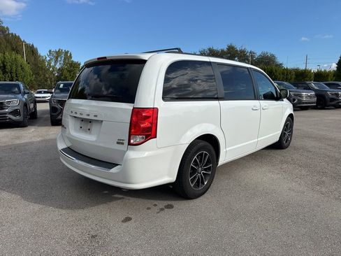 Used 2018 Dodge Grand Caravan GT image 5
