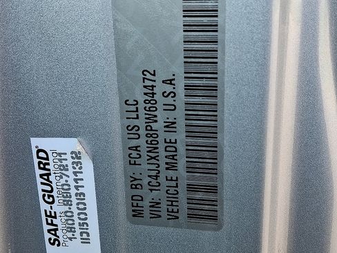 Certified 2023 Jeep Wrangler Unlimited w/ Cold Weather Group image 27