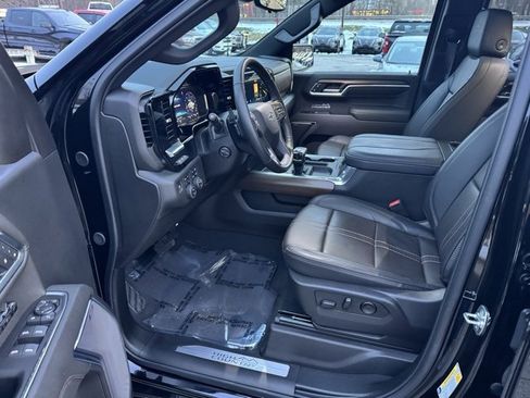 Used 2025 Chevrolet Silverado 1500 High Country w/ Midnight Edition image 65