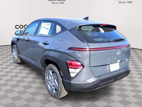 New 2026 Hyundai Kona SE image 8