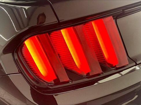 Used 2016 Ford Mustang GT Premium w/ Equipment Group 401A RWD image 29