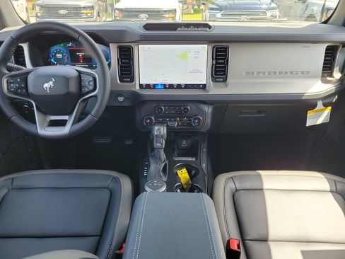 New 2026 Ford Bronco Outer Banks AWD/4WD image 11