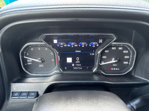 Used 2021 GMC Sierra 1500 AT4 w/ AT4 Value Package AWD/4WD image 6